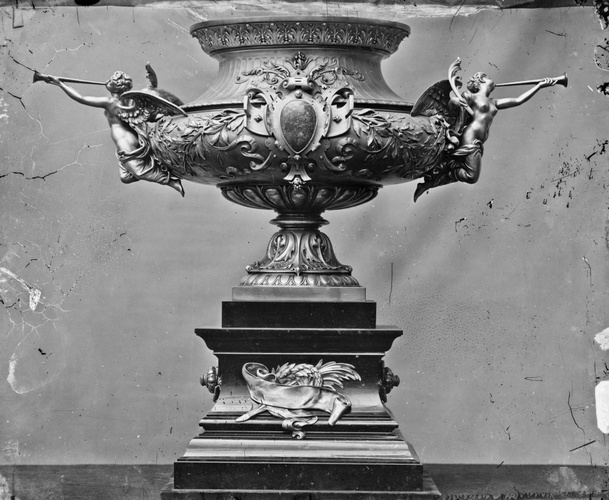 Anonyme - Coupe à figures de Renommée