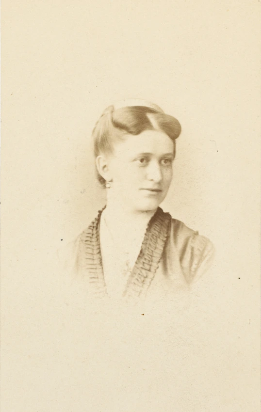 Ferdinand Mulnier - Marie Marguerite Gaudelet Eiffel, buste tête de trois-quart