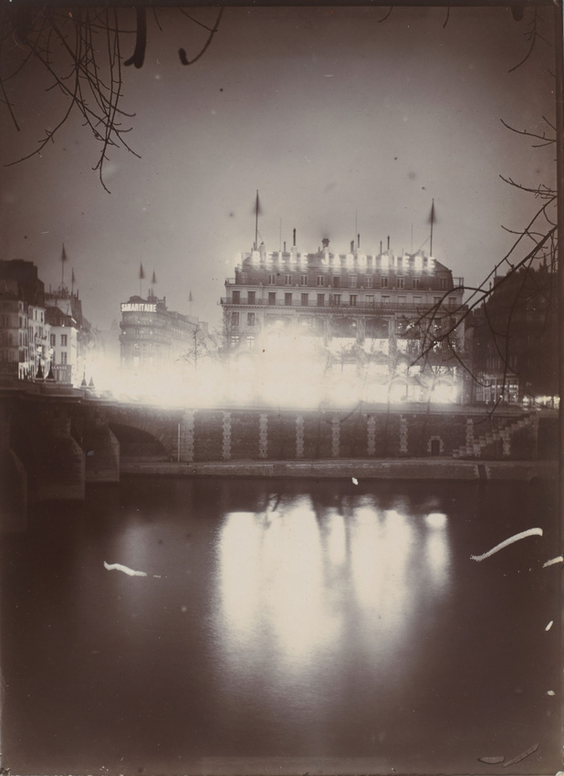 Gabriel Loppé - Paris : Quai de la Seine, lumière de la Belle Jardinière