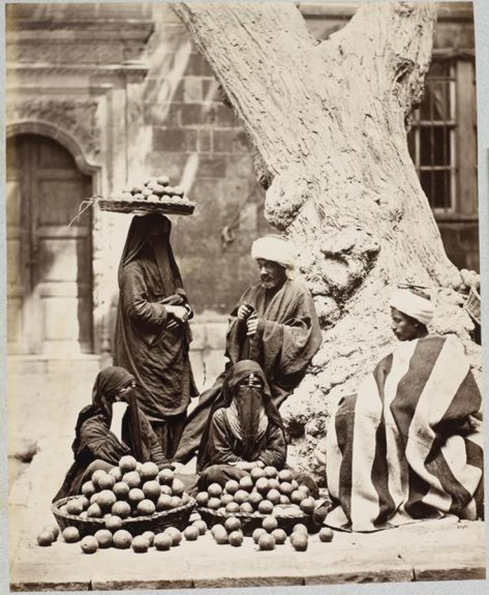 Emile Béchard - Scène de rue, marchandes d'oranges et deux hommes