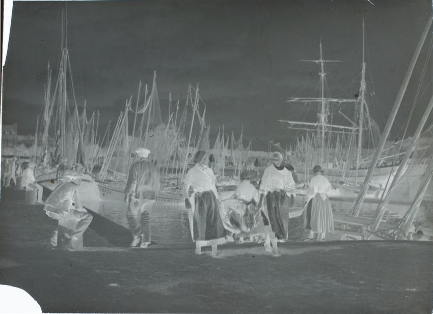 Henri Lemoine - La Remontée de la pêche par les femmes, Concarneau