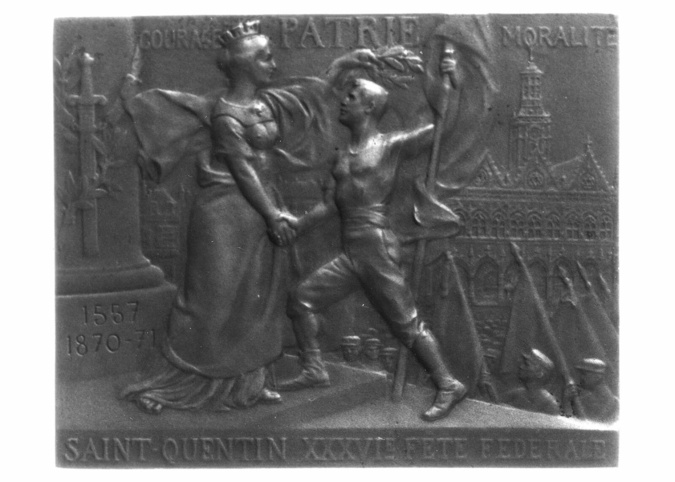 File:Médaille ARGENT VERMEIL. Union des sociétés de gymnastique de France fondée le 28 septembre 1873. PATRIE COURAGE MORALITE. Graveur Alphée DUBOIS (1831-1905) (1).JPG - Wikimedia