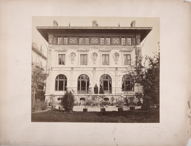 Auguste-Hippolyte Collard - Villa de style palladien, 82 rue La Fontaine à Auteu...