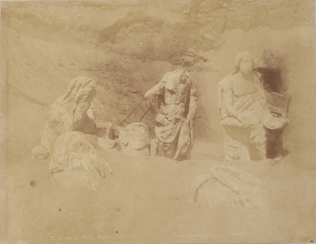 Théodule Devéria - Fouilles du Serapeum de Memphis - Statues grecques de l'exèdr...
