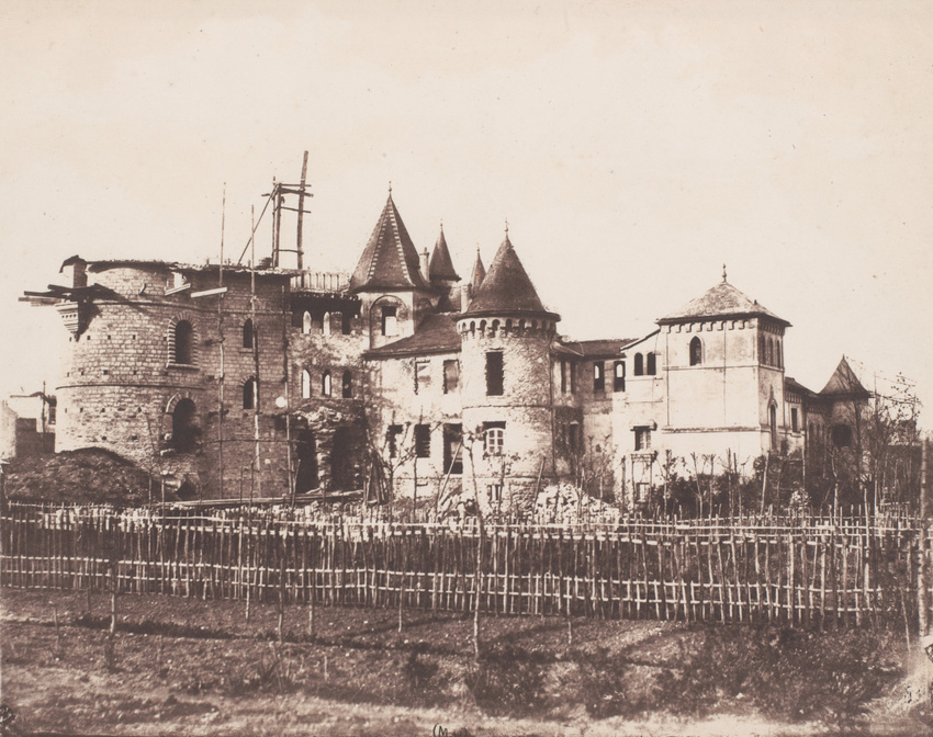 Adolphe Humbert de Molard - Château en cours de restauration