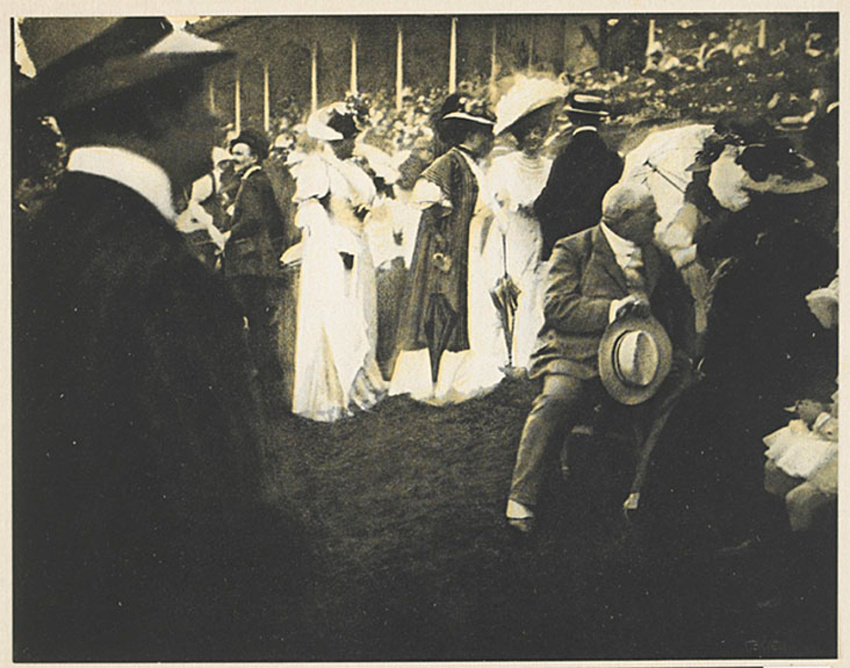 Steeplechase Day, Paris : Grand Stand - Edward Steichen