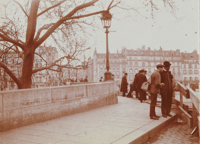 Charles Augustin Lhermitte - Paris - Badauds sur un pont