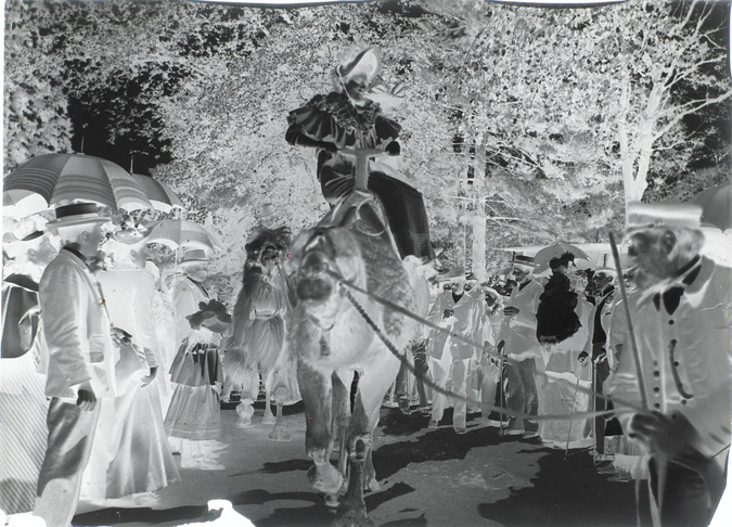 Henri Lemoine - Femme en amazone sur un dromadaire, jardin d'acclimatation