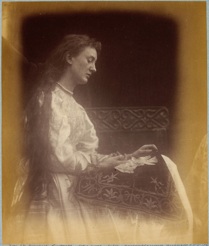 Julia Margaret Cameron - Elaine