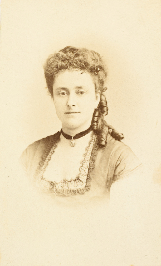 Charles Reutlinger - Madame Hénocque, buste