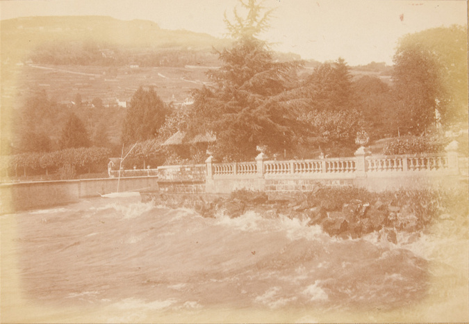 Anonyme - La Villa Claire vue du lac