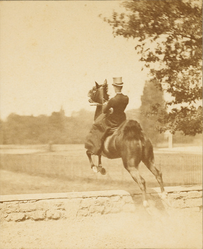 Louis Jean Delton - Cavalière en amazone sautant un obstacle