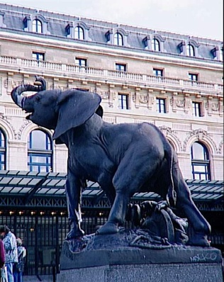 Emmanuel Fremiet - Eléphant pris au piège