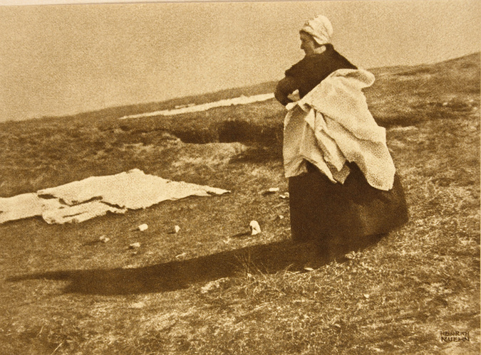 Heinrich Kühn - On the Dunes