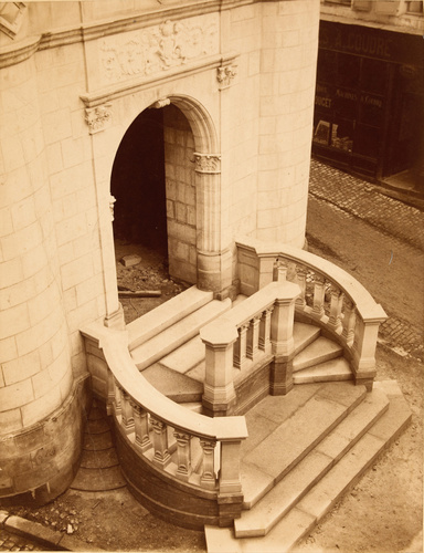 A. Duburguet - Escalier extérieur de l'Hôtel de Ville de Niort
