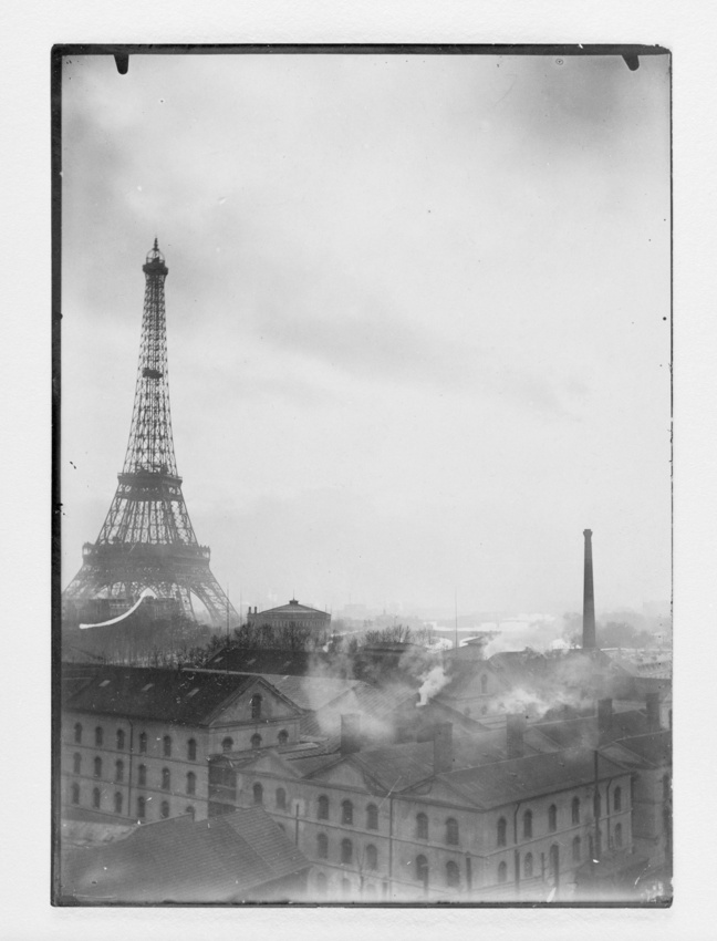 Gabriel Loppé - La Tour Eiffel et vue des toits