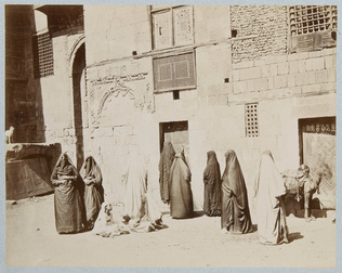 Emile Béchard - Femmes et âne devant une maison