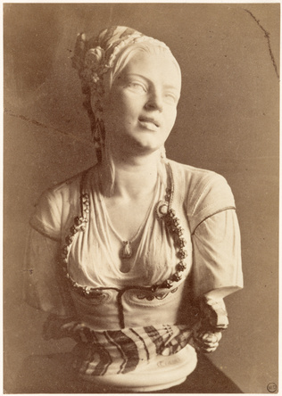 Charles Marville - "Métis, chanteuse, père turc, mère mauresque", sculpture de C...