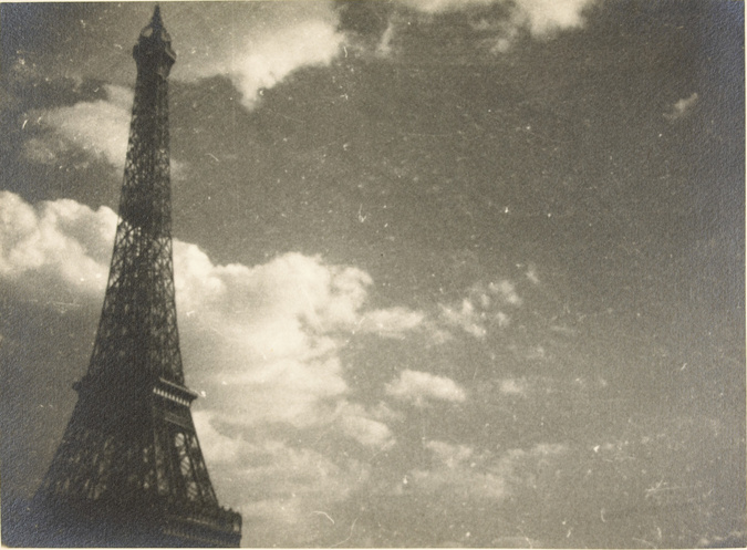 René Clair - Photogramme extrait de "La Tour", court-métrage de René Clair, 1928