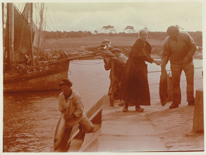 Charles Augustin Lhermitte - Concarneau ?, scène de pêche sur un quai