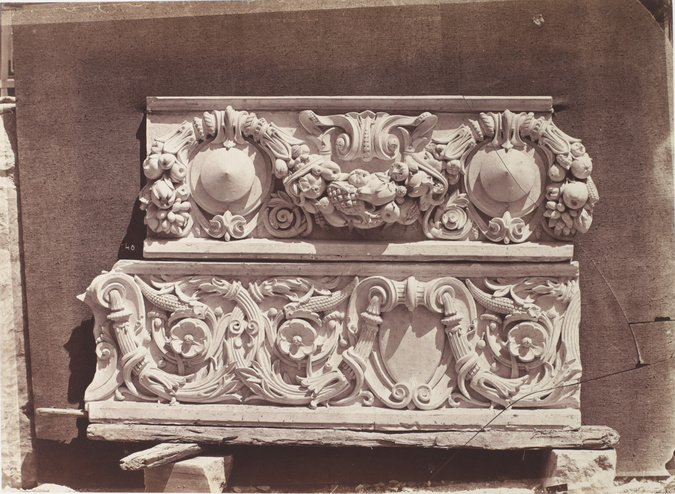 Louis-Emile Durandelle - Frise de l'entablement - Façade principale