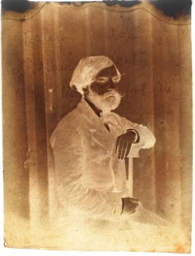 Auguste Vacquerie - François Victor Hugo assis sur une chaise