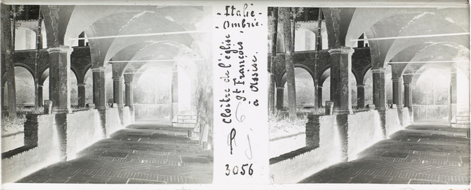 E. Serve-Louvat - Cloître de l'église Saint-François à Assise, Ombrie