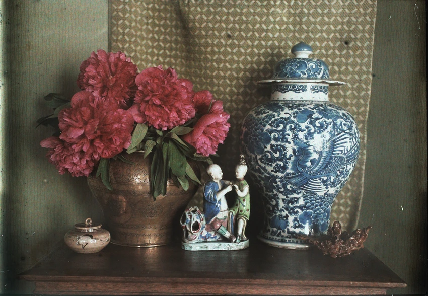 Anonyme - Porcelaines chinoises, vase et pivoines