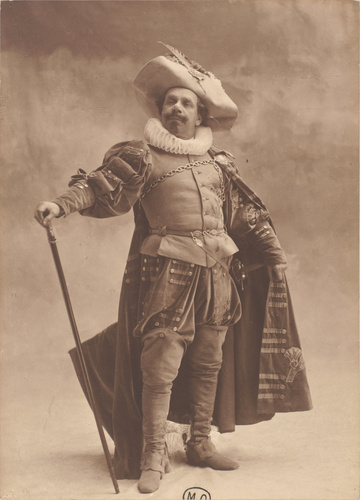 Paul Nadar - Constant Coquelin en Cyrano (en pied)