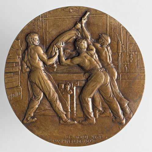 Charles Pillet - Démoulage d'un pneu de 150 mm