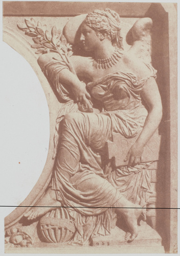 Édouard Baldus - "La Paix", sculpture de Jules Cavelier, décor du palais du Louv...