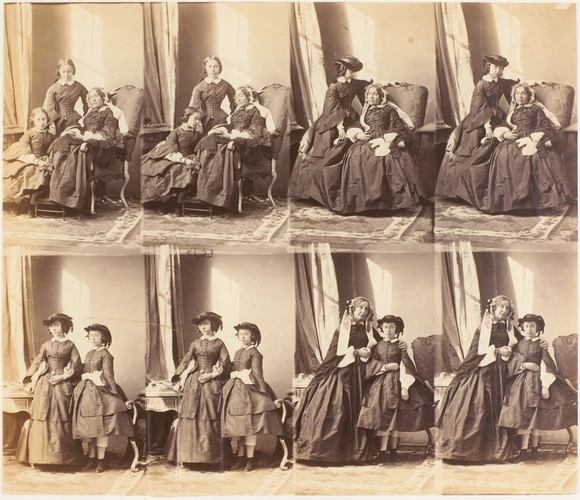 André Adolphe Eugène Disdéri - Mme. de Chircoff et deux jeunes filles en huit po...