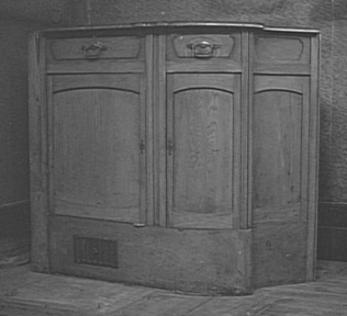 Victor Horta - Table