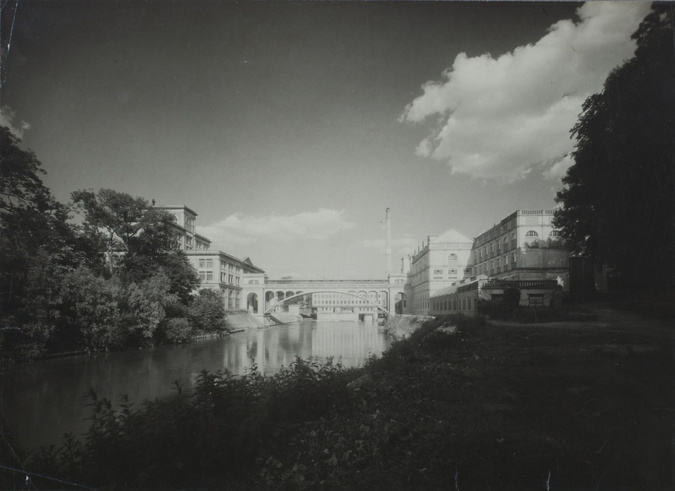 Anonyme - Vue générale de l'usine "Chocolat Menier" à Noisiel