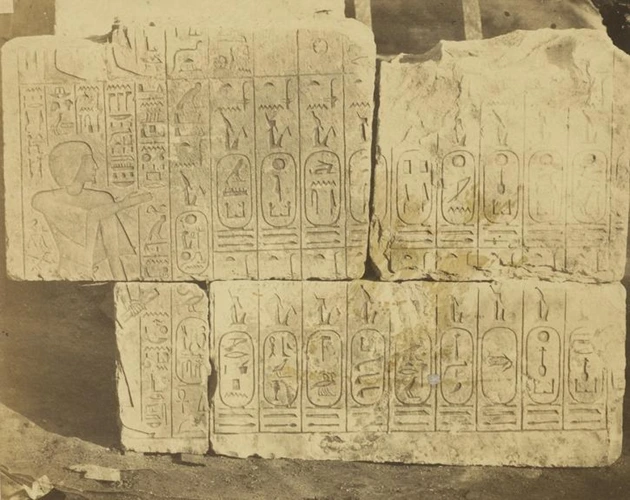 Aymard de Banville - Table royale de Sakkarah, musée du Caire