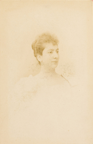 Atelier Nadar - Mme Coutil de Bessac, buste