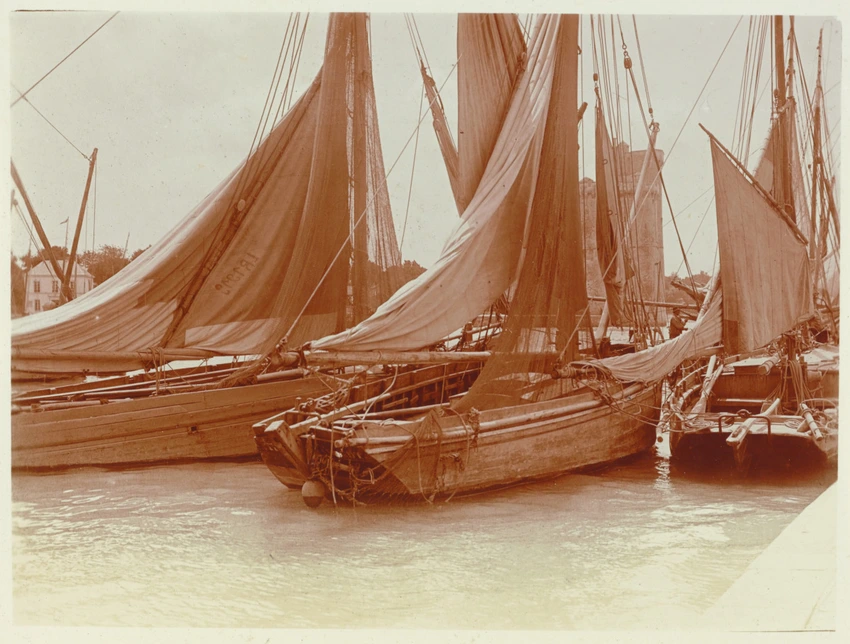 Charles Augustin Lhermitte - La Rochelle, voiliers amarrés dans le port