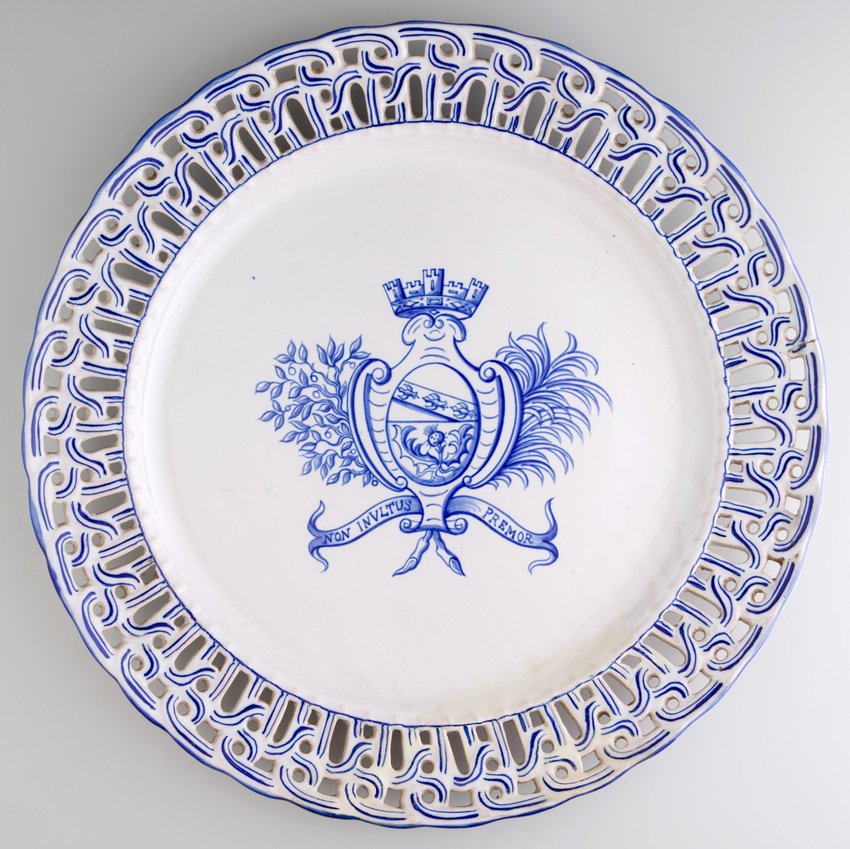 Charles Gallé - Plat rond à gâteau, sercice "Stanislas"