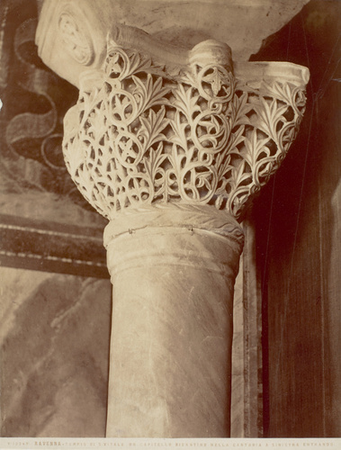 Anonyme - Italie, Ravenne : église San Vitale, un chapiteau
