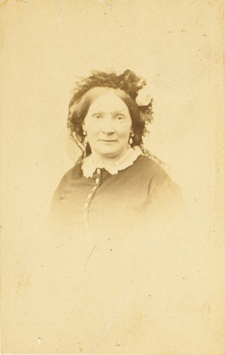 Alophe - Mme Evrard en buste