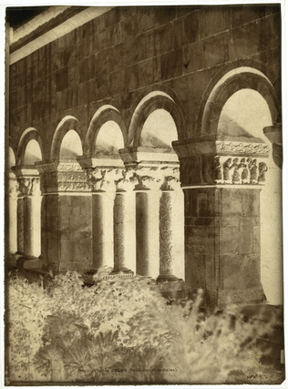Gustave Le Gray - Elne (Pyrénées-Orientales) - Arcades du cloître, ancienne cath...