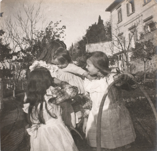 Maurice Denis - Les Quatre filles au cerceau, Anne-Marie, Noële, Madeleine, Bern...