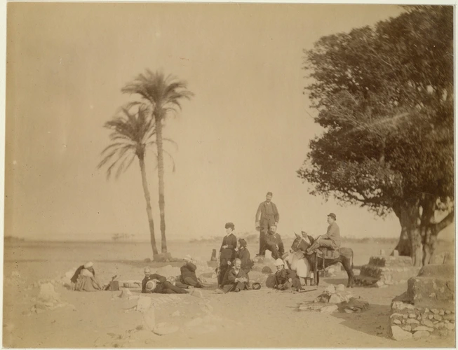 Anonyme - Gérôme et un groupe de voyageurs sur le site de Gizeh, Egypte