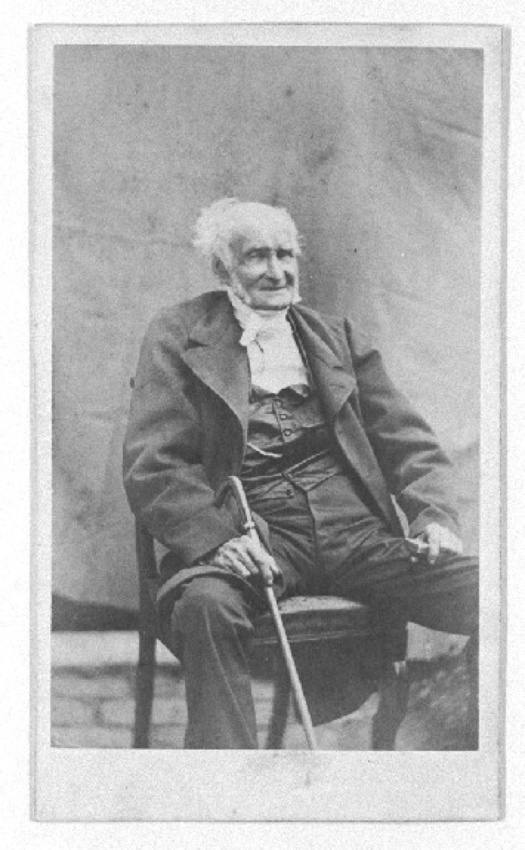 Achille Bonnuit - Homme âgé assis tenant une canne (Robert dit "Nom de Dieu", on...