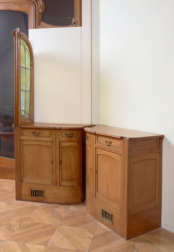 Victor Horta - Table