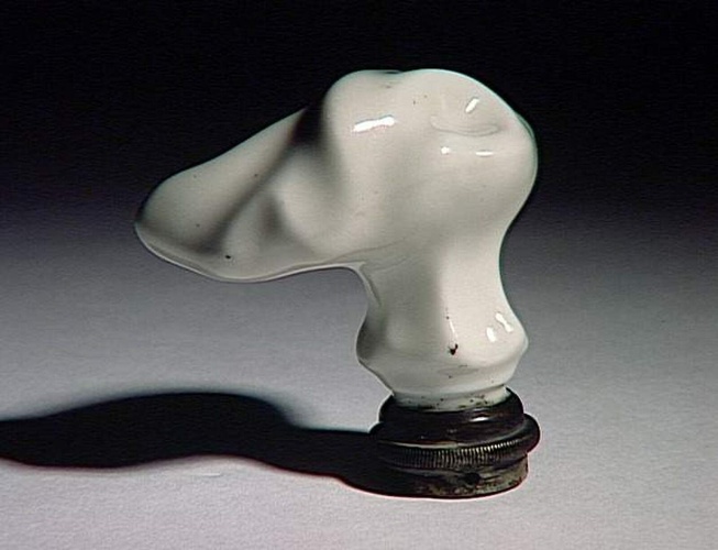 Hector Guimard - Bouton de porte