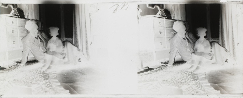 Anonyme - Homme et garçon dans un salon