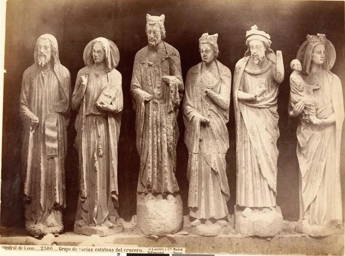 Juan Laurent - Catedral de Leon, 2386 : Grupo de varias estatuas del crucero