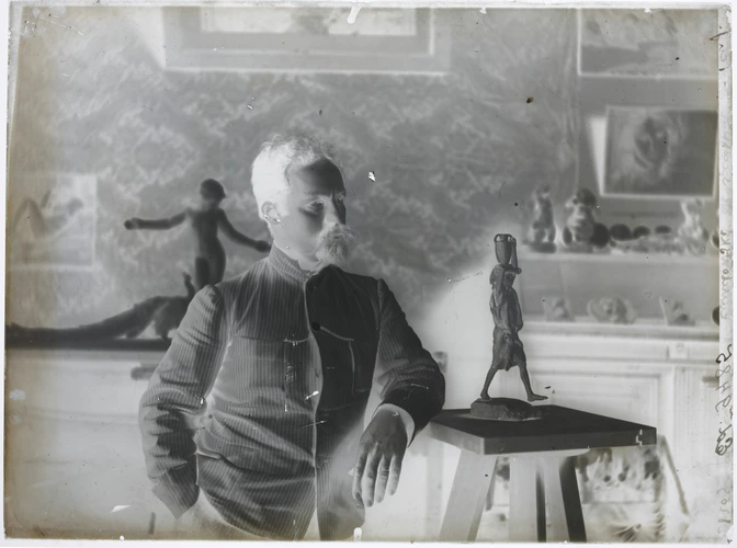Henri Manuel - Paul Landowsky dans son atelier, vers 1900