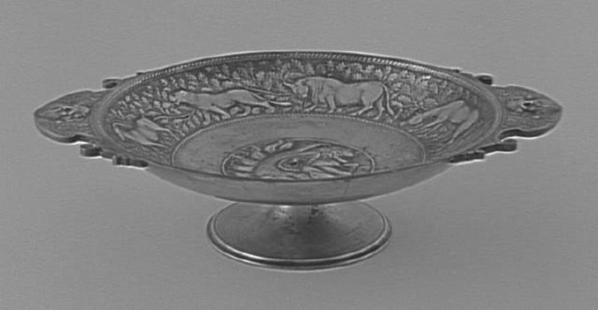 Ferdinand Levillain - Coupe "Animaux, médaillon Hercule n°1"